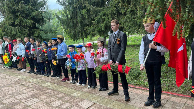Торжественный митинг «Поклонимся великим тем годам!»..
